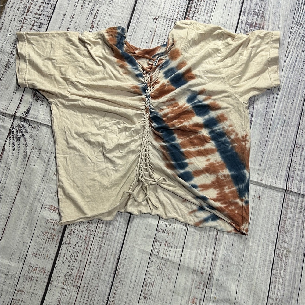 Gilded Intent Tie-Dye Short Sleeve Women’s Top - Cream with Blue & Brown - Picture 3 of 3